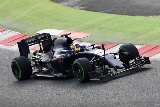 トロ・ロッソ，「STR11」をシェイクダウン