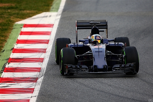 トロ・ロッソ，「STR11」をシェイクダウン