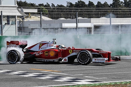 ベッテル、ホッケンハイムでF1デモ走行を披露