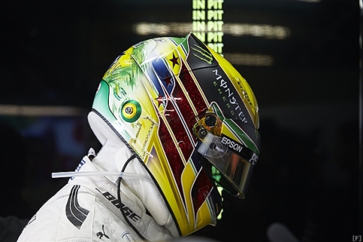 ハミルトン、ブラジルGPではセナ風カラーリングのヘルメット
