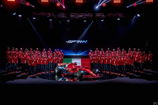 フェラーリ、ニューマシン「SF71H」発表