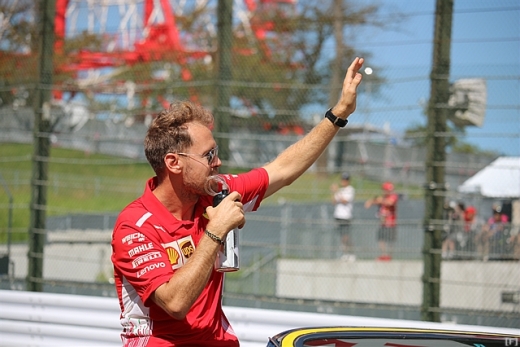 日本GP、ドライバーズパレードでファンから大きな声援