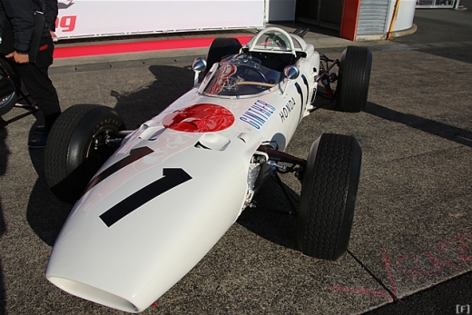 「Honda Racing THANKS DAY 2019」、琢磨がMP4/4でデモ走行を披露