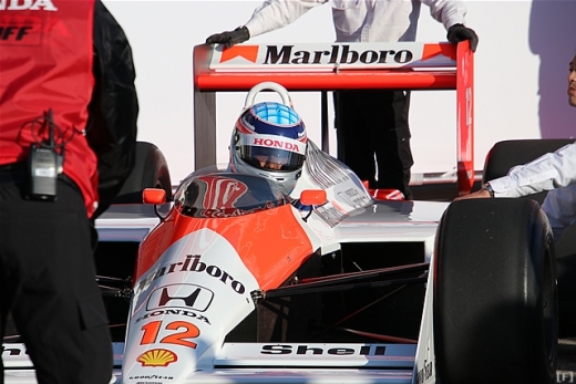 「Honda Racing THANKS DAY 2019」、琢磨がMP4/4でデモ走行を披露