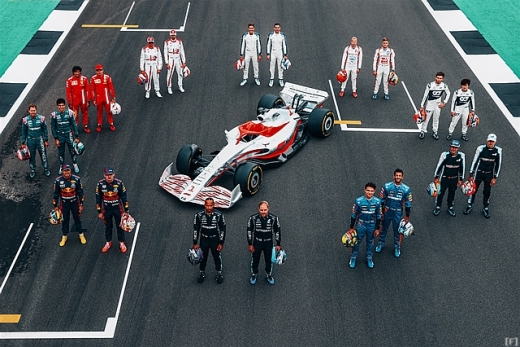 F1、2022年型マシンの実物大イメージモデルを公開