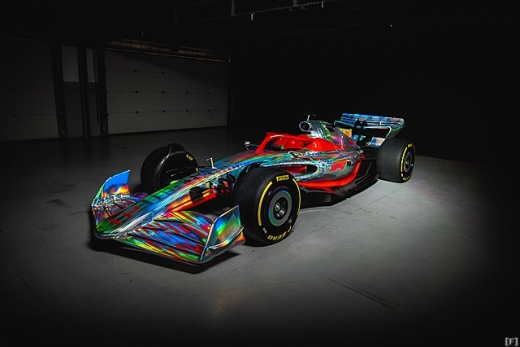F1、2022年型マシンの実物大イメージモデルを公開