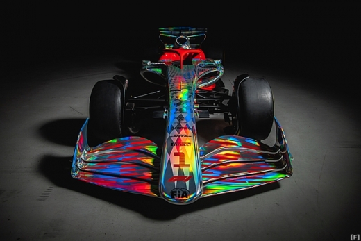 F1、2022年型マシンの実物大イメージモデルを公開