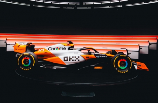 【新品】Marlboro F1マクラーレン 人気のモーター系XL USA製 新品】Marlboro F1マクラーレン 人気のモーター系XL USA製