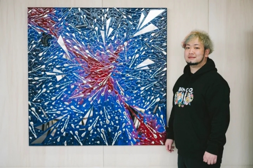 レッドブル・ジャパン、フェルスタッペンらのサイン入りアートが360万円で落札