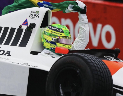 ハミルトン、セナの愛機MP4/5Bをドライブ | Formula Web SmartPhone