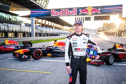 レッドブル、ロバンペラにF1マイン走行の機会を提供