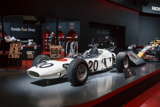 ホンダ、「東京オートサロン 2025」でF1関連展示を多く実施