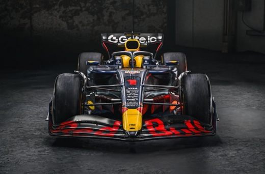 マクラーレン/フェラーリ/レッドブル/メルセデスAMG、2025年カラーリングをお披露目