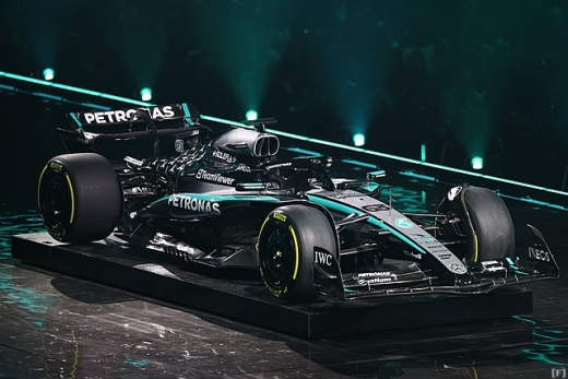 マクラーレン/フェラーリ/レッドブル/メルセデスAMG、2025年カラーリングをお披露目