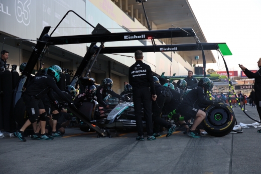 日本GP開幕直前、早朝から多くのファンが鈴鹿サーキットに駆けつける