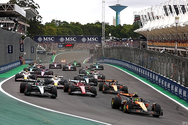 F1コミッション、2ストップ義務化や色彩条項を議論