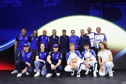 レッドブル＆レーシング・ブルズ、2026年リバリーをお披露目