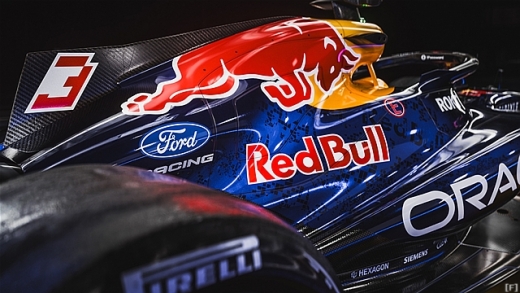 レッドブル＆レーシング・ブルズ、2026年リバリーをお披露目