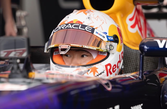 裕毅、イスタンブールパークを走行