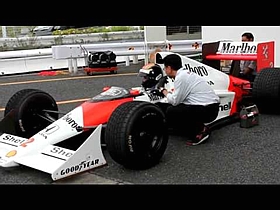 2012 MEGA WEBフェスタ マクラーレン・ホンダ MP4/5 エンジンスタート