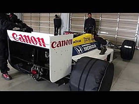 2013 モータースポーツファン感謝デー ウィリアムズ・ホンダ FW11 エンジン始動