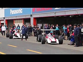 Honda Racing THANKS DAY 2015 マクラーレン MP4/6 Ｆ・アロンソ/佐藤琢磨によるF1デモ走行