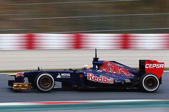 スクーデリア・トロ・ロッソ（Scuderia Toro Rosso） STR8